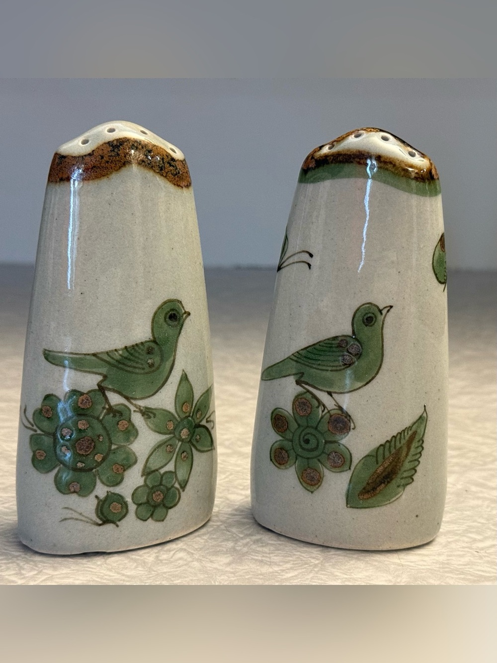 Mexican Bird Pottery Salt and Pepper set